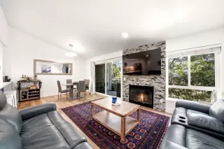 Photo #1: 260019567 Listing