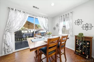 Photo #3: 260019570 Listing