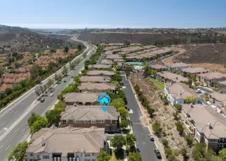 Photo #4: 260019578 Listing