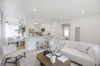 Photo #2: 260019579 Listing 