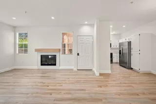 Photo #2: 260019584 Listing 