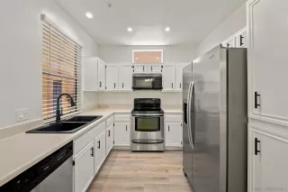 Photo #3: 260019584 Listing 
