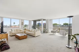 Photo #3: 260019593 Listing
