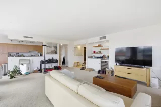 Photo #5: 260019593 Listing