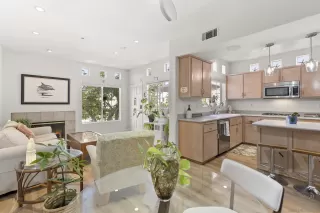 More Details about MLS # 260019602 : 221 DONAX AVE UNIT 4