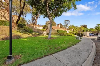 Photo #1: 260019649 Listing