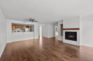 Photo #3: 260019649 Listing