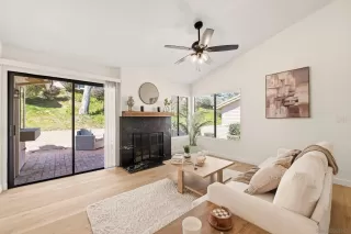 Photo #3: 260019679 Listing