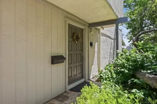 Photo #1: 260019686 Listing 