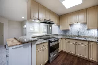 Photo #4: 260019688 Listing