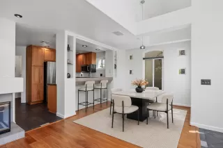 Photo #4: 260019708 Listing