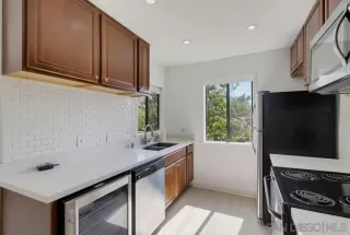 Photo #6: 260019720 Listing