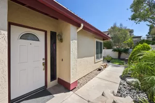 Photo #1: 260019730 Listing