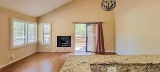 Photo #3: 260019734 Listing