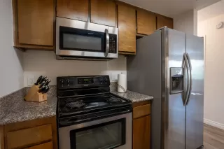 Photo #6: 260019738 Listing