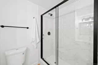 Photo #3: 260019740 Listing