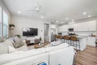 Photo #6: 260019760 Listing
