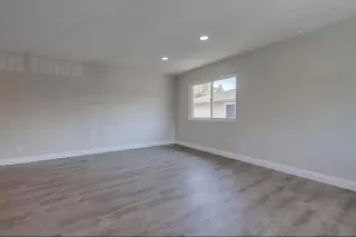 Photo #5: 260019771 Listing