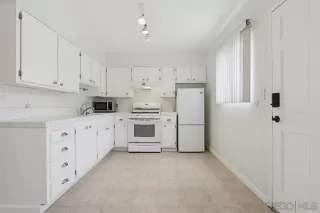 Photo #1: 260019780 Listing