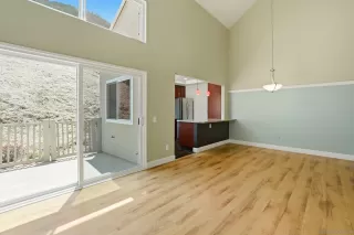 Photo #1: 260019789 Listing