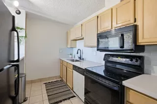 Photo #4: 260019793 Listing 