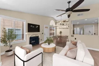 Photo #2: 260019798 Listing