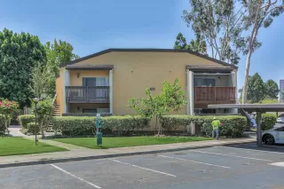 Photo #1: 260019831 Listing
