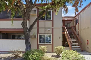 Photo #2: 260019834 Listing