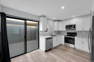More Details about MLS # 260019851 : 1235 RIVER GLEN ROW UNIT 83