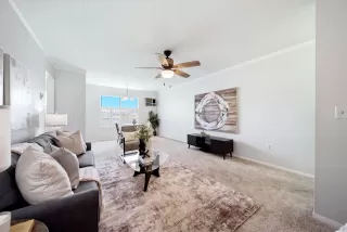 Photo #4: 260019878 Listing