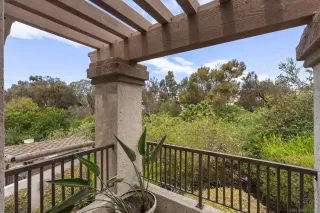 Photo #5: 260019882 Listing
