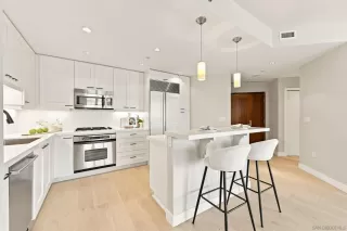 Photo #5: 260019883 Listing