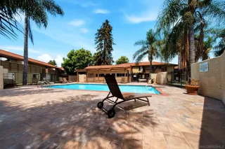 Photo #4: 260019888 Listing