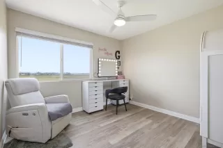 Photo #5: 260019938 Listing