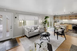 Photo #3: 260019944 Listing