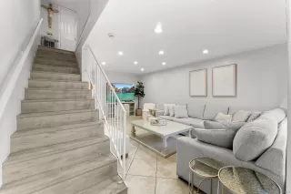 Photo #4: 260019957 Listing