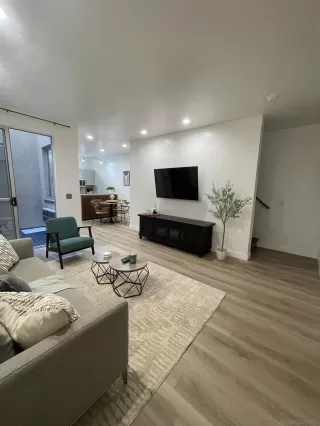 Photo #4: 260020014 Listing 