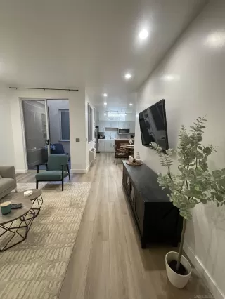 Photo #5: 260020014 Listing 