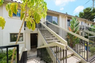 Photo #5: 260020023 Listing