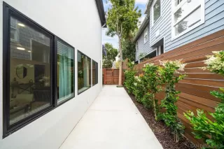 Photo #1: 260020046 Listing