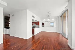 Photo #5: 260020069 Listing