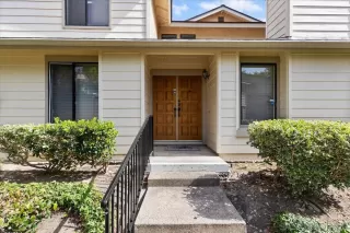 Photo #1: 260020087 Listing