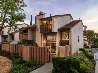 More Details about MLS # 260020135 : 5353 AZTEC DRIVE UNIT 12
