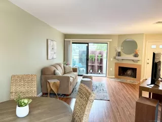 Photo #1: 260020184 Listing