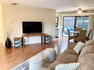 Photo #3: 260020184 Listing