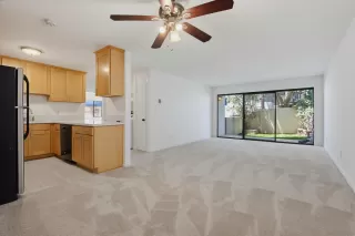 Photo #1: 260020191 Listing