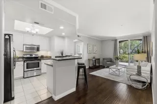 Photo #5: 260020193 Listing