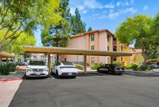 Photo #1: 260020243 Listing