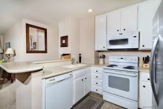 Photo #4: 260020271 Listing