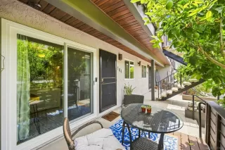 Photo #3: 260020281 Listing